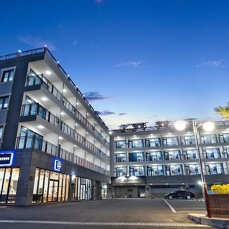 Gold Beach Resort ヨス市 エクステリア 写真