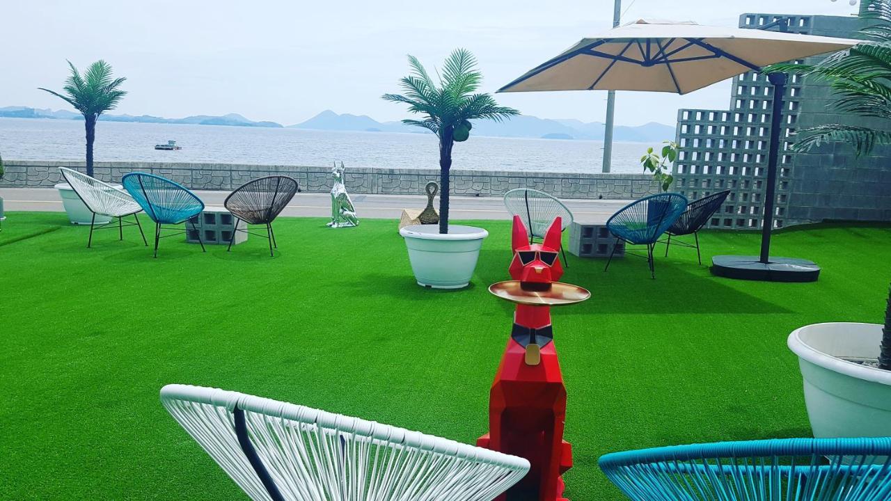 Gold Beach Resort ヨス市 エクステリア 写真