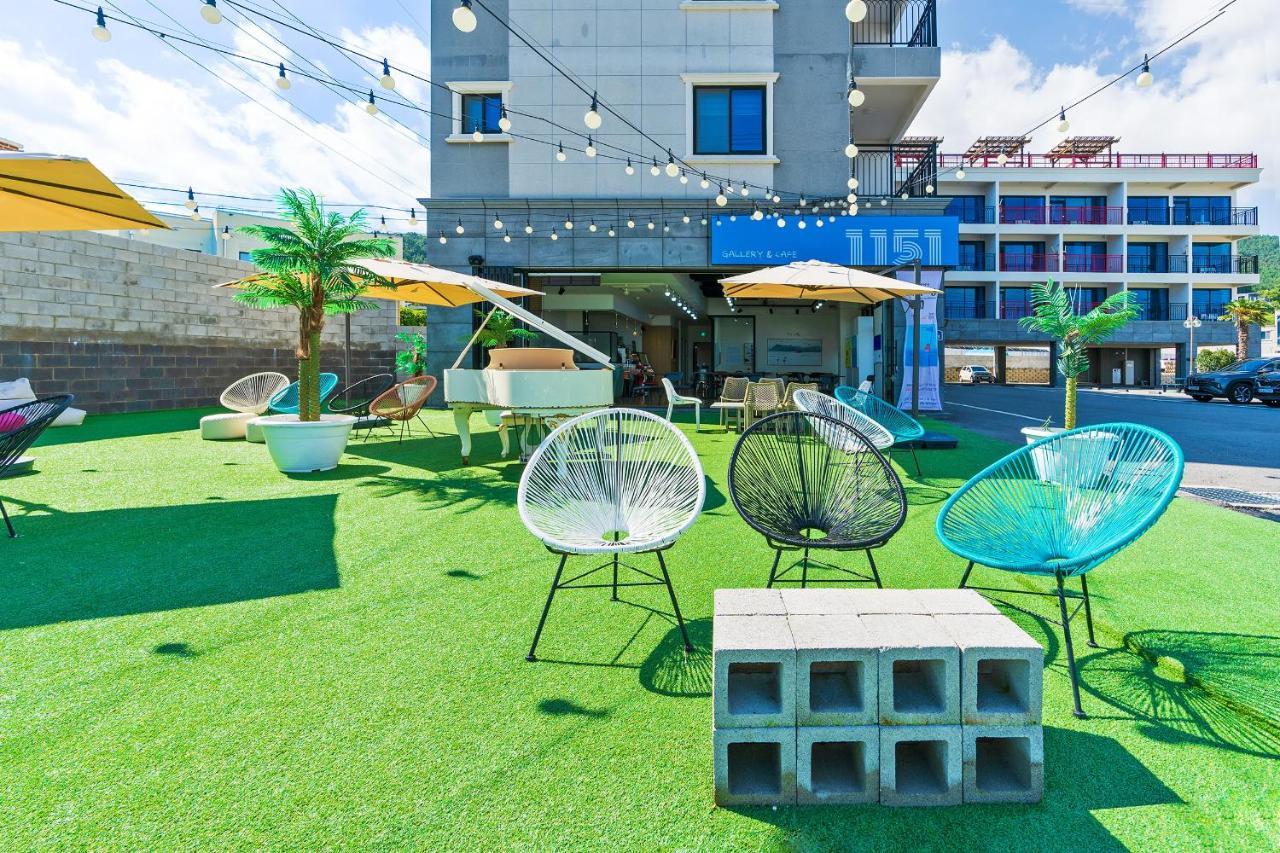 Gold Beach Resort ヨス市 エクステリア 写真