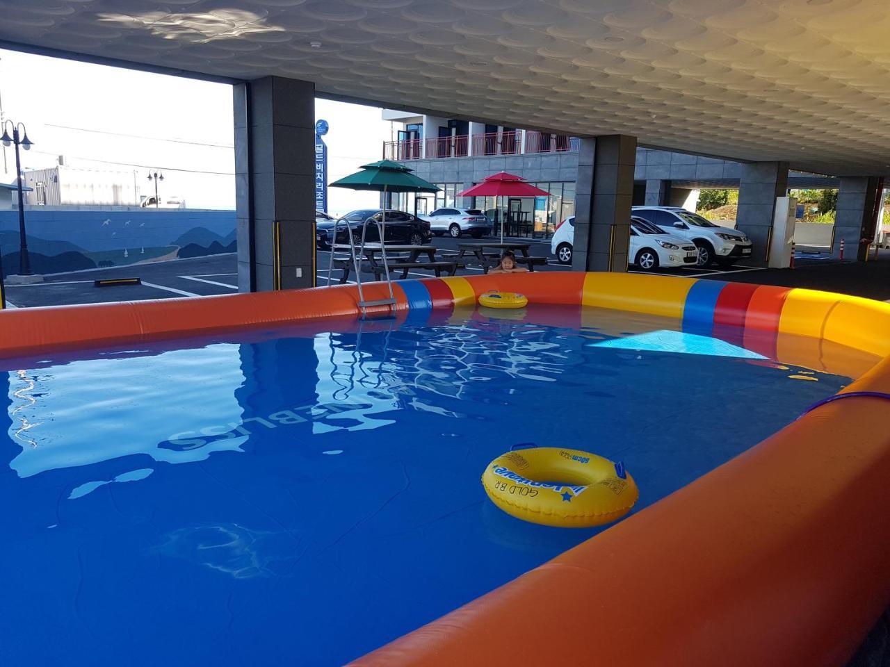 Gold Beach Resort ヨス市 エクステリア 写真