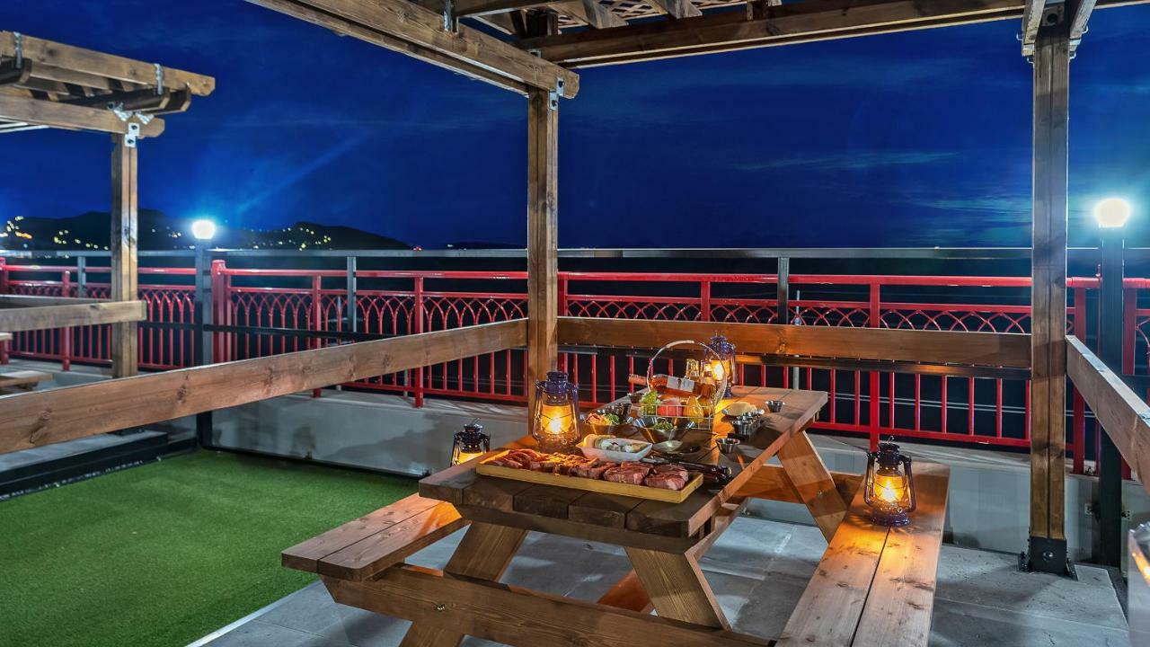 Gold Beach Resort ヨス市 エクステリア 写真